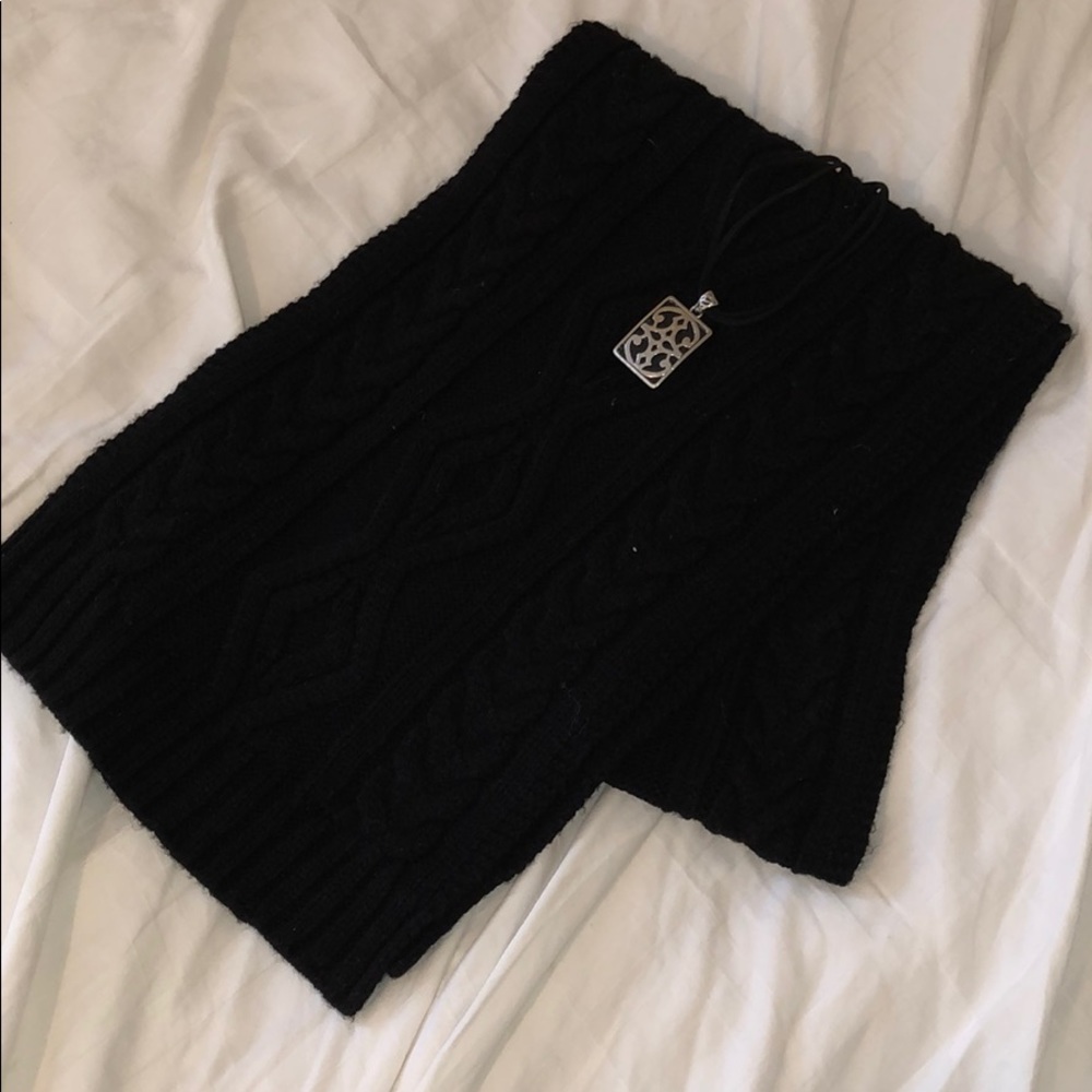 BUNDLE ADD ON  Black cable scarf